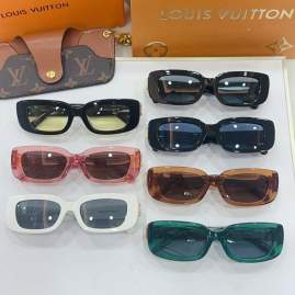 Picture of Louis Vuitton Sunglasses _SKUfw76300605fw
